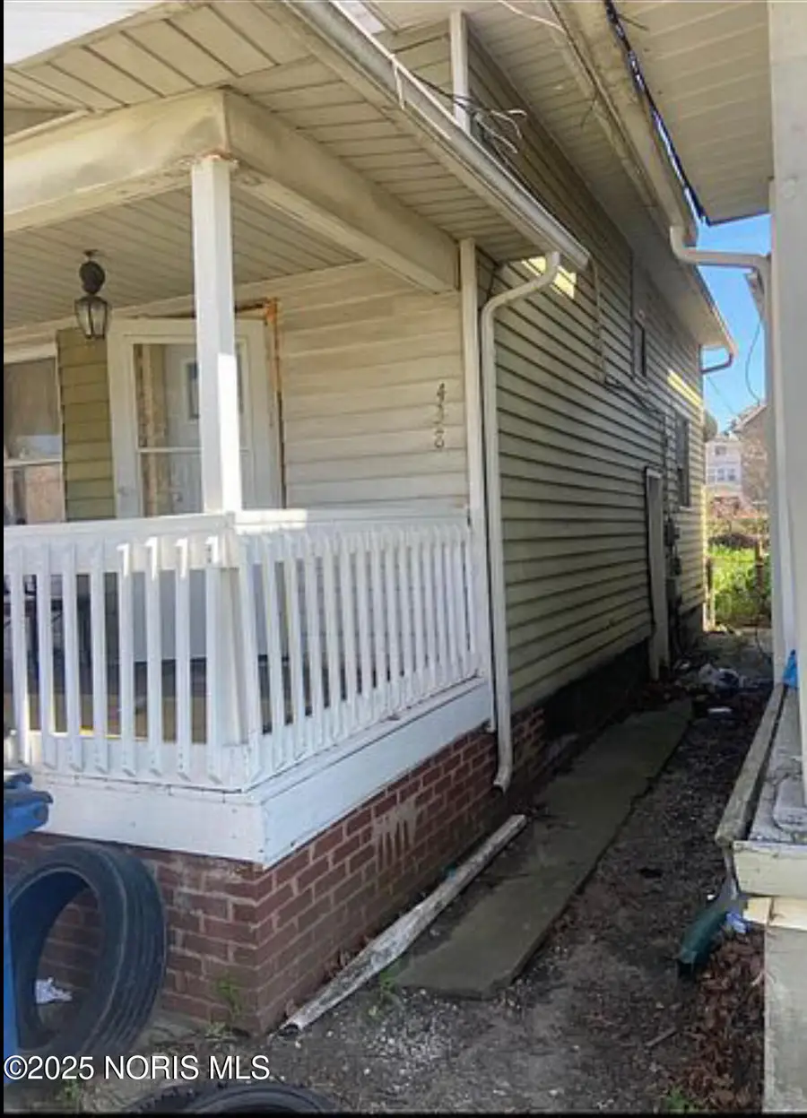 438 3rd Street, Toledo, OH 43605 - Image #2