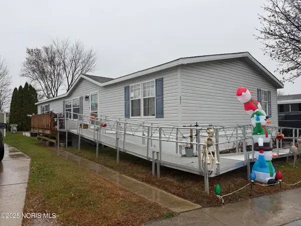 5702 Angola Road, Toledo, OH 43615