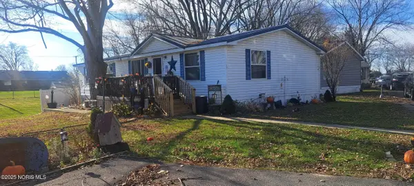 12 Meadowlark Lane, Napoleon, OH 43545