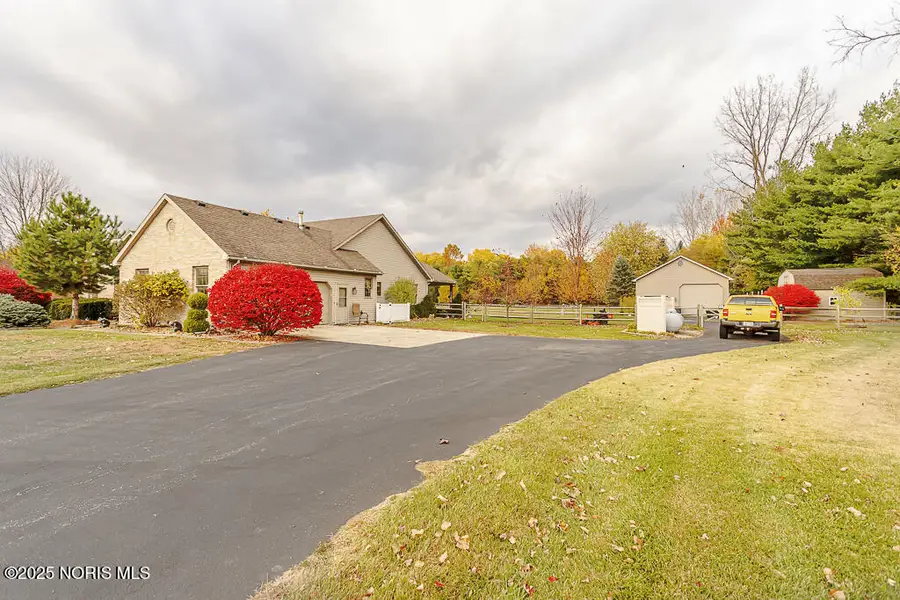 14060 Harrison Road, Grand Rapids, OH 43522 - Image #2