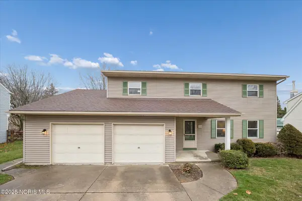 28 Mattatuck Way, Waterville, OH 43566