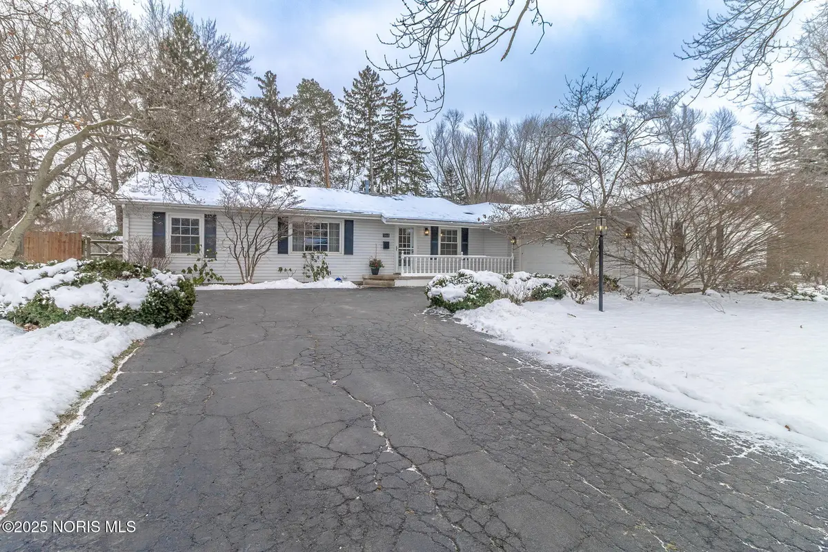 5860 San Reno Drive, Sylvania, OH 43560 - Image #1