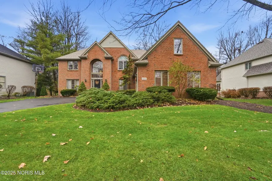 606 Forest Lake Drive, Holland, OH 43528 - Image #2
