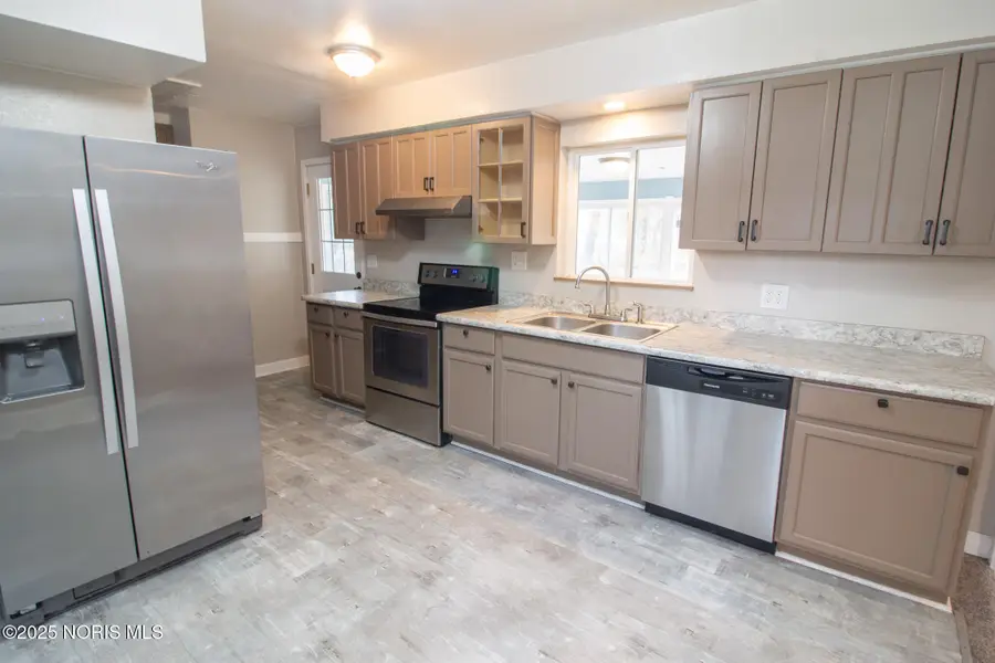 525 Orchard Street, Perrysburg, OH 43551 - Image #2