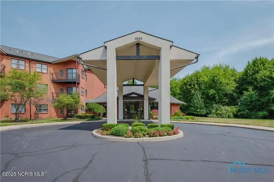 2001 Perrysburg Holland Road #118, Holland, OH 43528 - #1