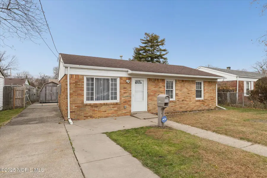 1462 Holmes Street, Toledo, OH 43605 - Image #2