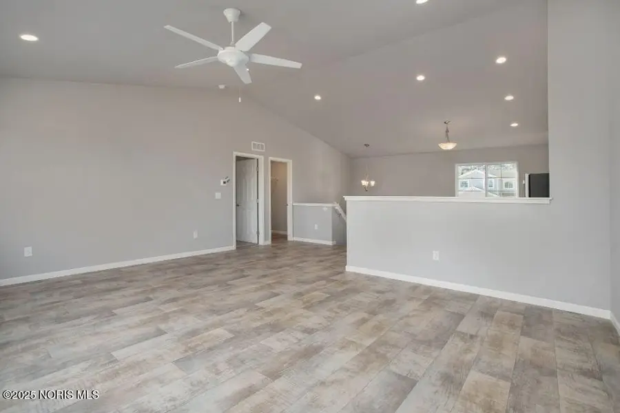 320 Crabtree Lane, Delta, OH 43515 - Image #2