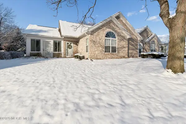 2235 Whispering Pines Drive, Toledo, OH 43617