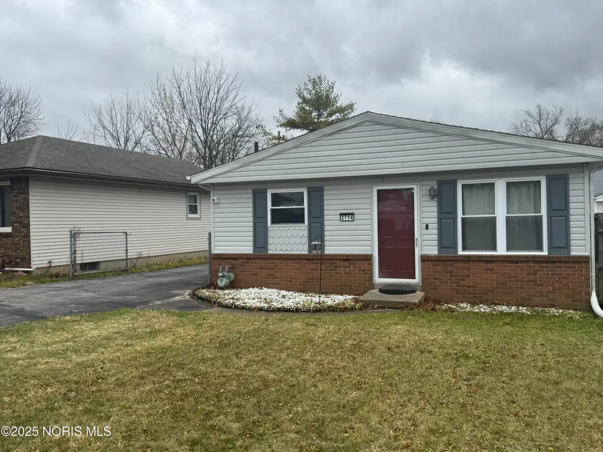 2714 Portland Street, Oregon, OH 43616 - Image #1