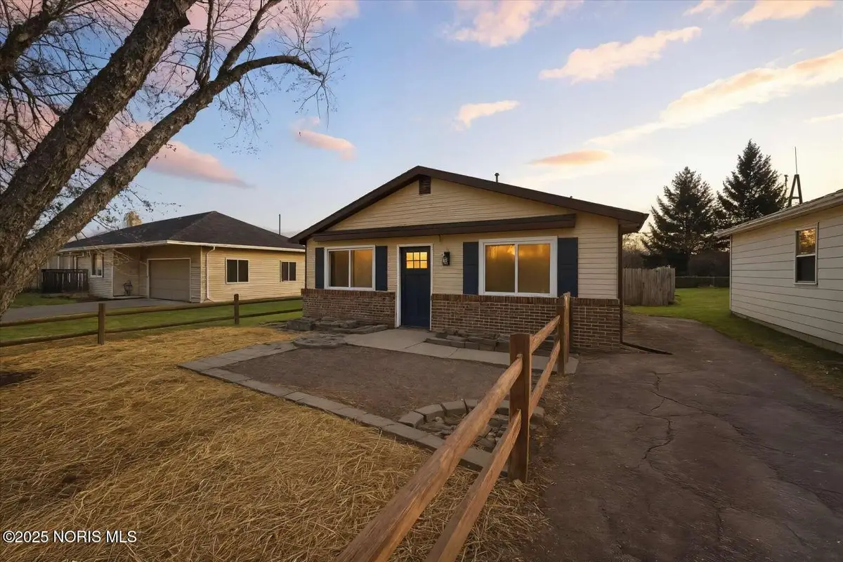 3306 Saint Bernard Drive, Toledo, OH 43606 - Image #1