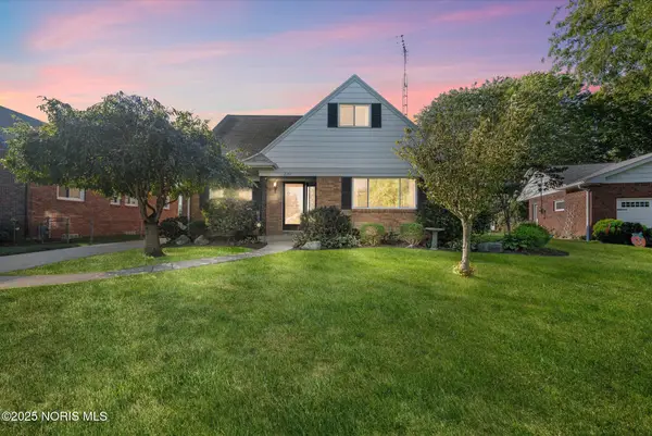 2352 Roseann Drive, Toledo, OH 43611