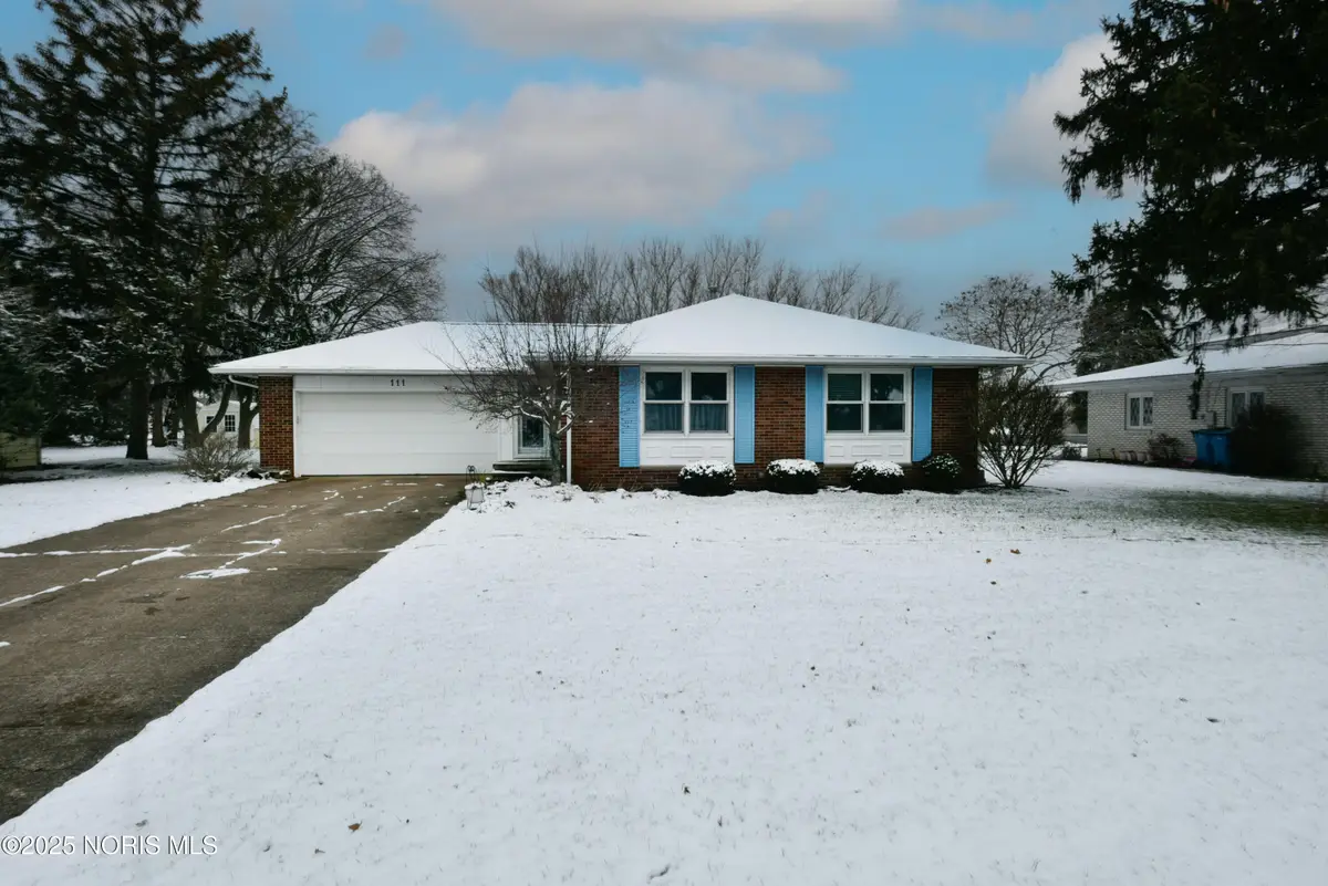 111 E 10th Street, Port Clinton, OH 43452 - Image #1