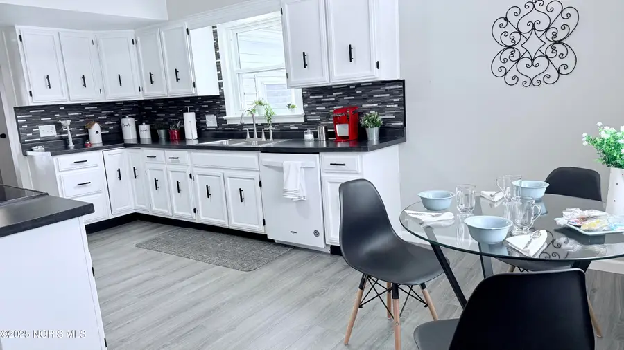 5043 Barton Place, Sylvania, OH 43560 - Image #2