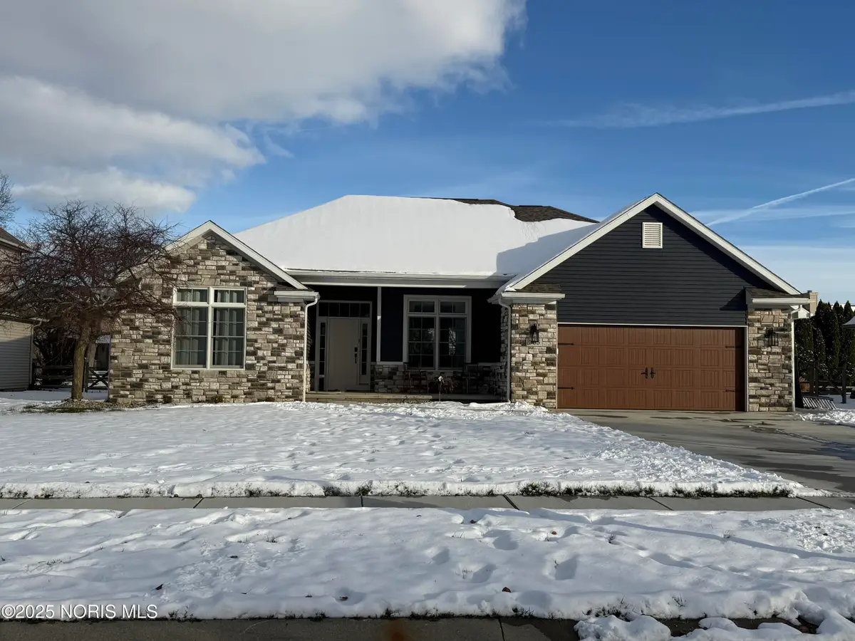305 Ridgepoint Circle, Waterville, OH 43566 - Image #1
