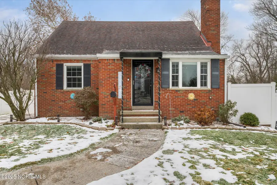 2938 Starr Avenue, Oregon, OH 43616 - Image #2