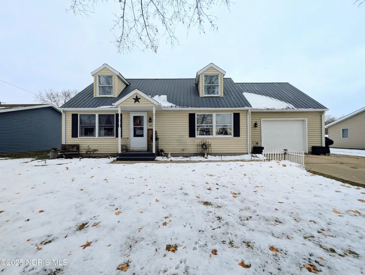 313 Lutterbein Street, Edgerton, OH 43517 - Image #1