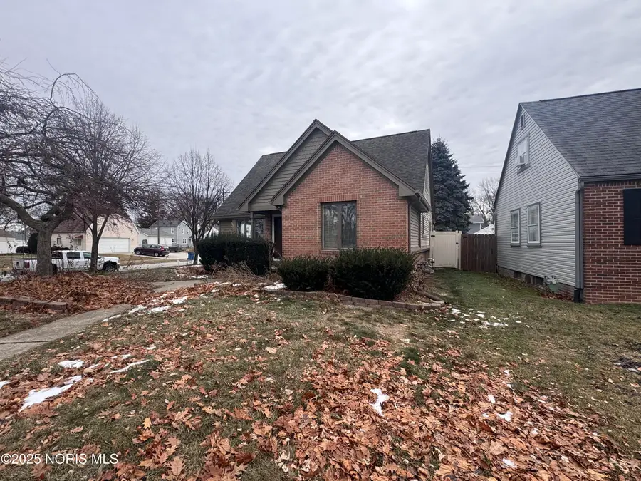 1703 Glenross Boulevard, Oregon, OH 43616 - Image #2