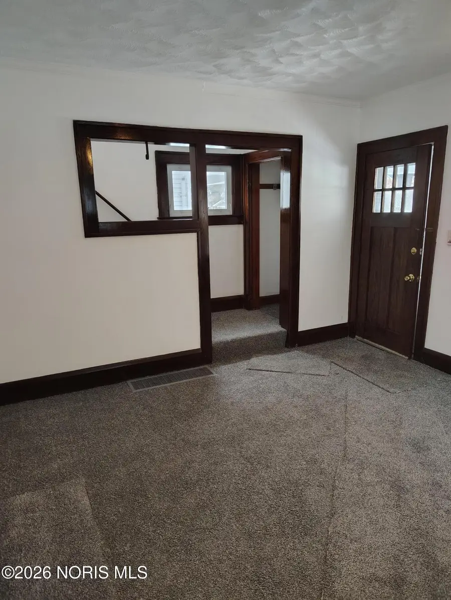 3233 Jeannette Avenue, Toledo, OH 43608 - #3