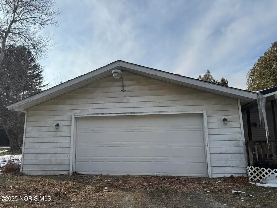 322 E Maple Street, Liberty Center, OH 43532 - Image #2