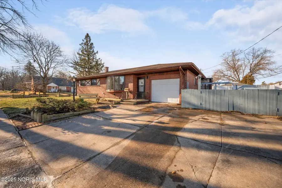 6051 Dellwood Drive, Toledo, OH 43613 - Image #2