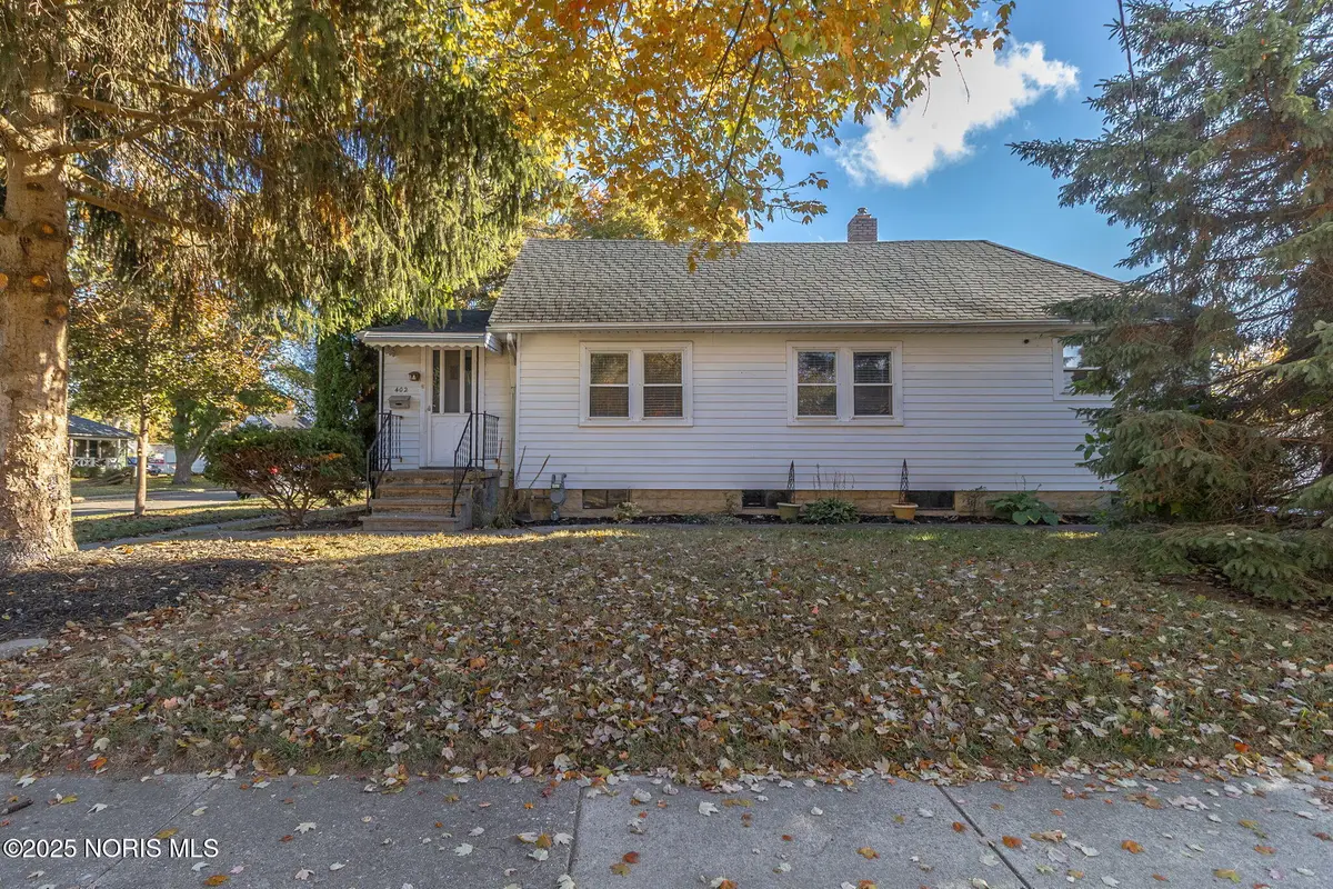 402 E Indiana Avenue, Maumee, OH 43537 - Image #1