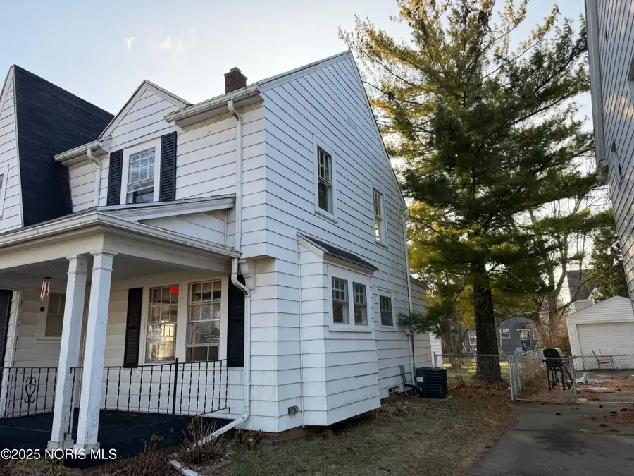 319 W Capistrano Avenue, Toledo, OH 43612 - Image #2