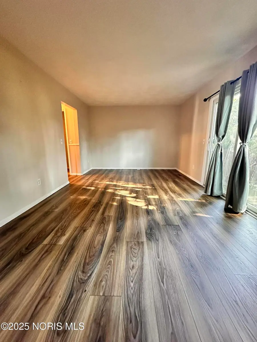 11 Meadowbrook Drive, Perrysburg, OH 43551 - Image #3