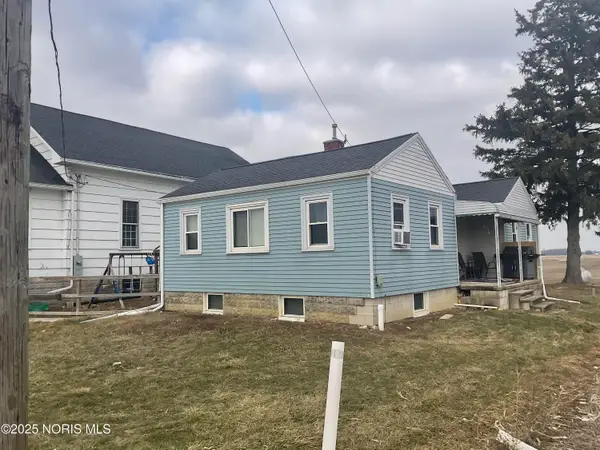 7950 Sugar Ridge Road, Bowling Green, OH 43402