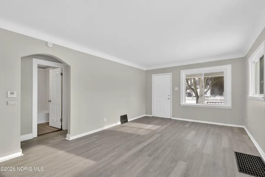 823 N Byrne Road, Toledo, OH 43607 - #3