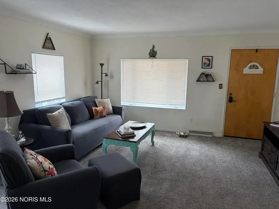 5240 Silvertown Drive, Sylvania, OH 43560 - Image #3