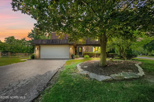 641 Oak Knoll Drive, Perrysburg, OH 43551