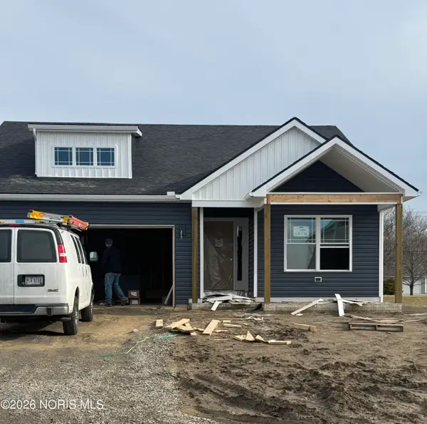 1860 Caleb Court, Waterville, OH 43566