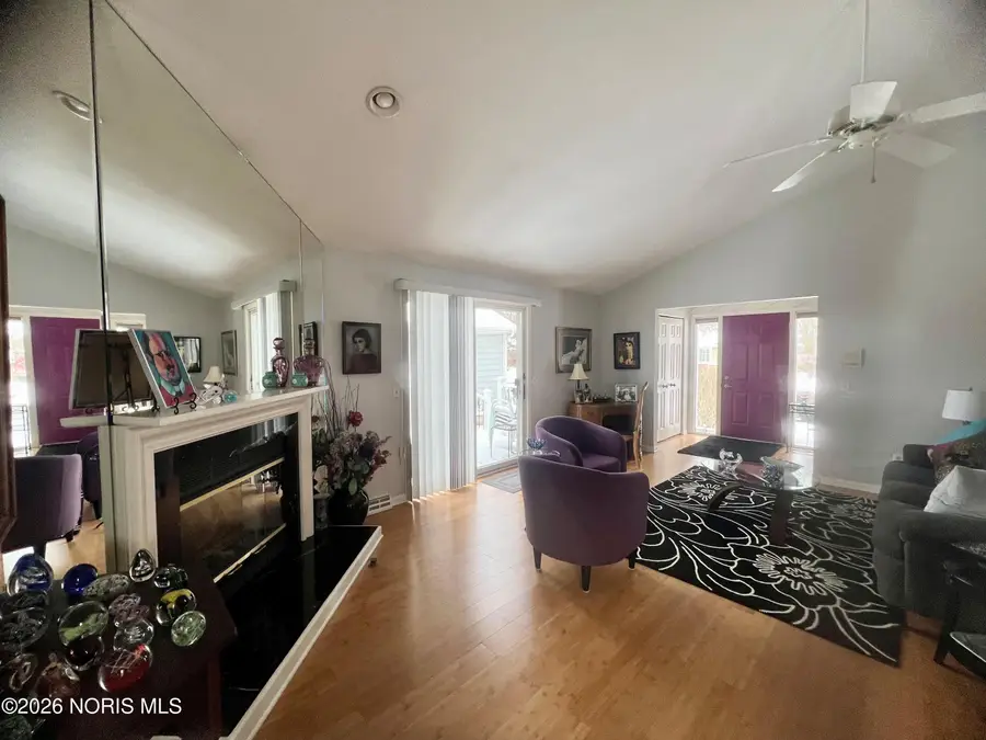 2347 Mckivett Drive, Toledo, OH 43615 - Image #2