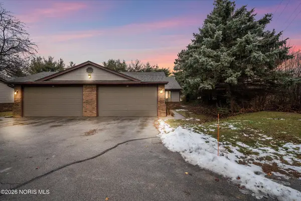 28 Boston Bay Road, Perrysburg, OH 43551