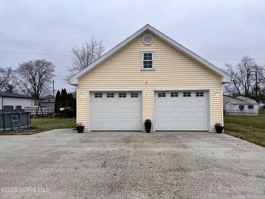 23195 W Centerfield Drive, Genoa, OH 43430 - #2