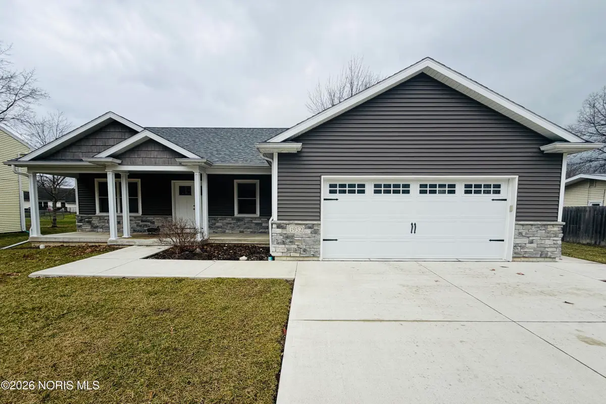 1952 Sherwood Drive, Defiance, OH 43512 - Image #1