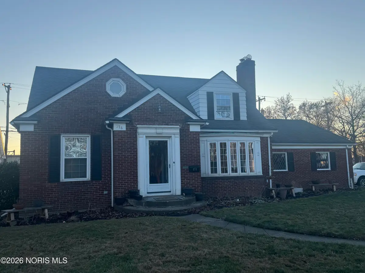 674 Sylvandale Avenue, Oregon, OH 43616 - Image #1