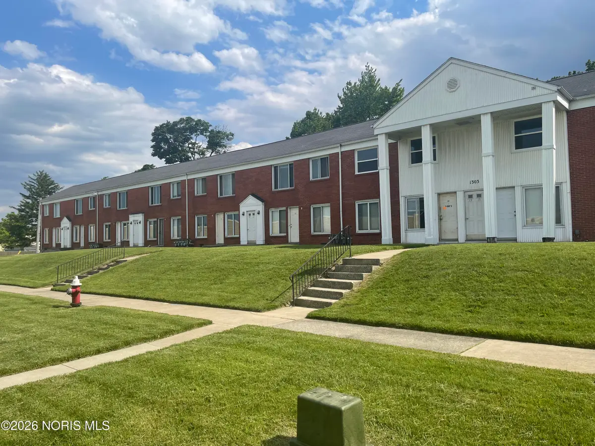 1303 S Cove Boulevard, Toledo, OH 43606 - #1
