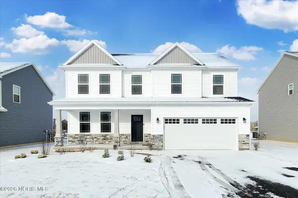 197 Valley Hall Drive, Perrysburg, OH 43551