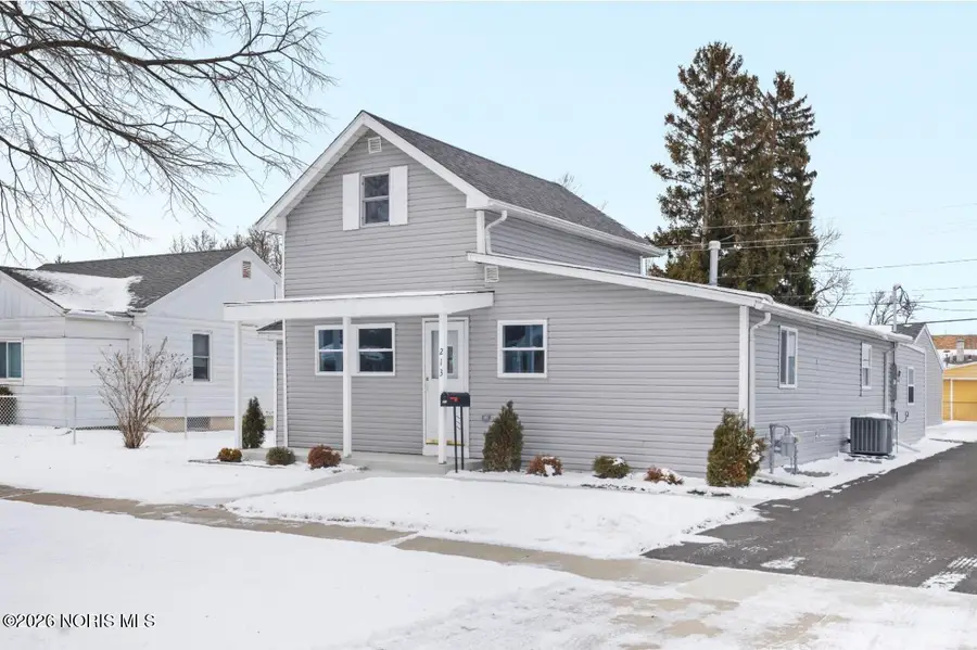 213 E Indiana Avenue, Maumee, OH 43537 - #2