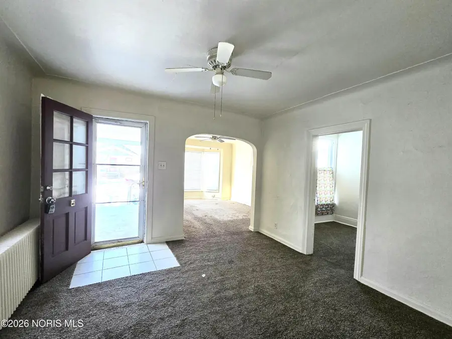 319 White Street, Toledo, OH 43605 - #3