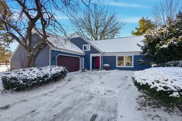 911 Shearwood Drive, Perrysburg, OH 43551