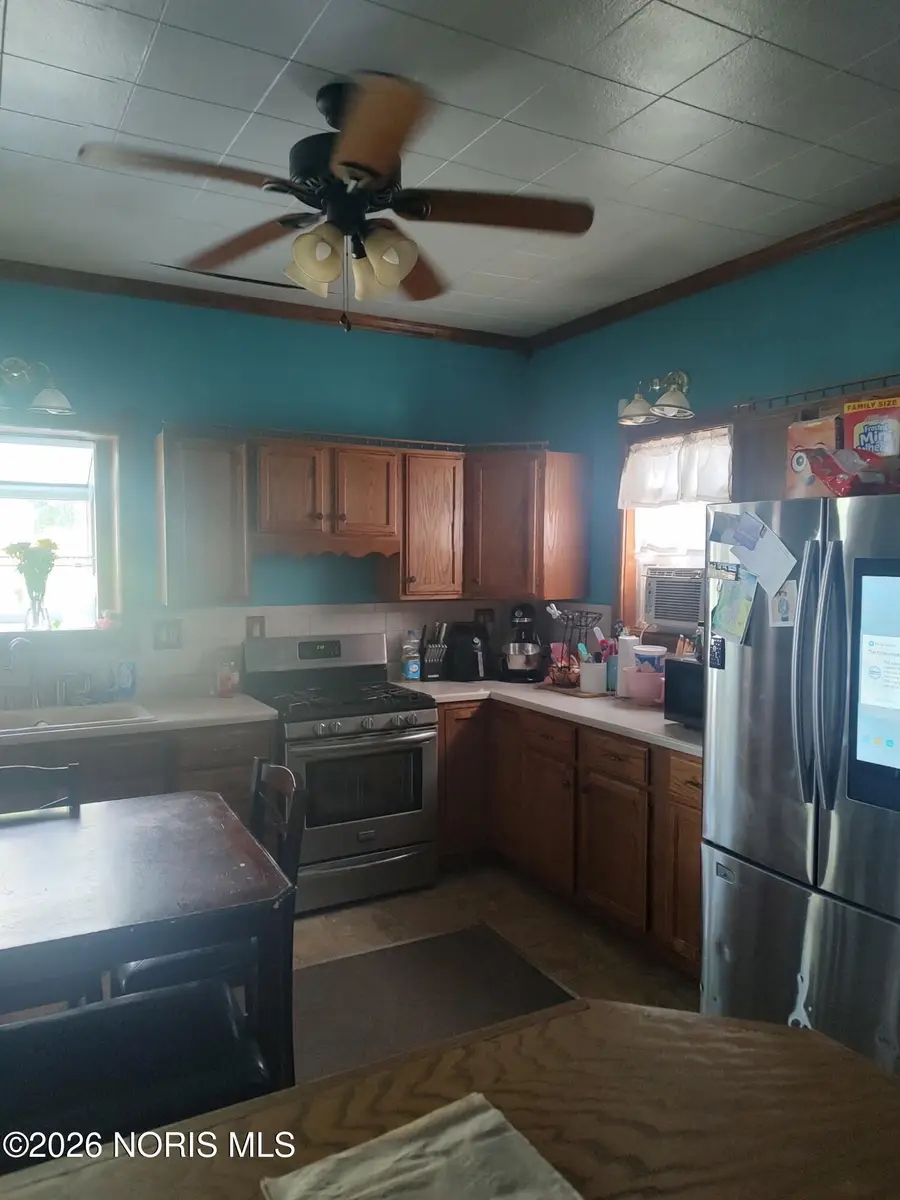 325 Chapin Street, Toledo, OH 43609 - #2