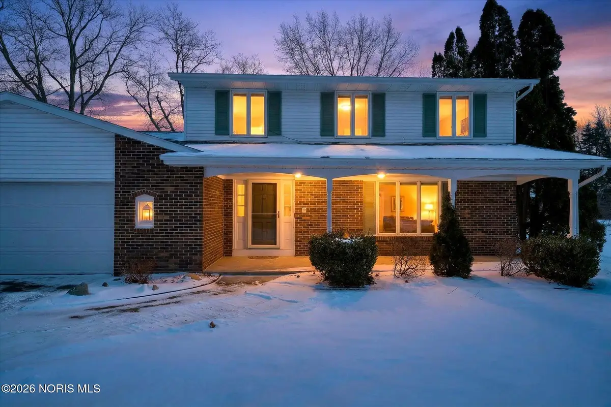 404 Oakwood Court, Bryan, OH 43506 - Image #1