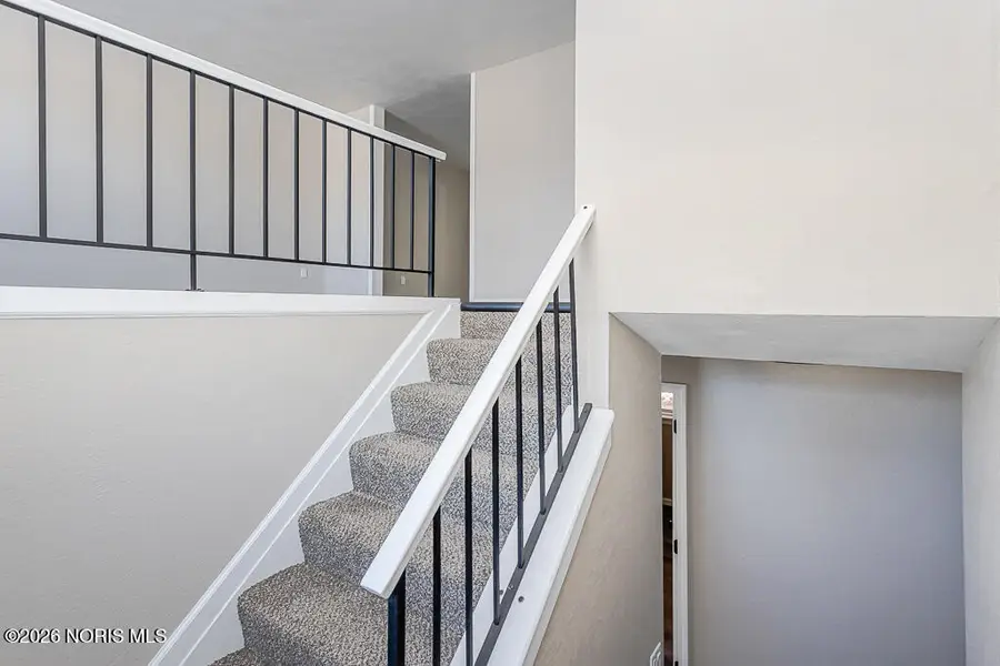 3811 House Of Stuart Avenue, Toledo, OH 43607 - #3