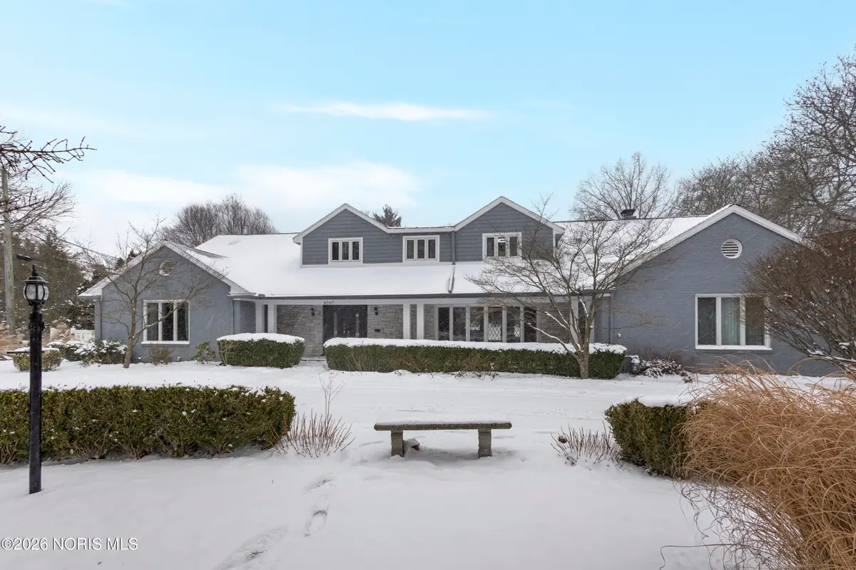 3707 W Bancroft Street, Ottawa Hills, OH 43606 - Image #1