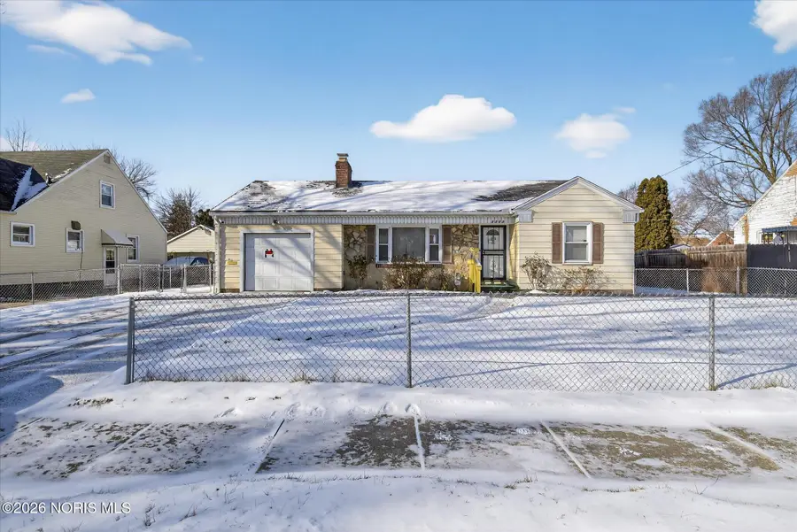 3333 Beaumont Drive, Toledo, OH 43608 - #3