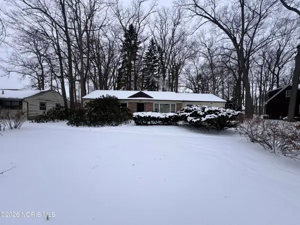 5045 Fairgreen Drive, Toledo, OH 43613