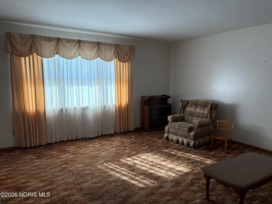 700 Charles Avenue, Findlay, OH 45840 - Image #2