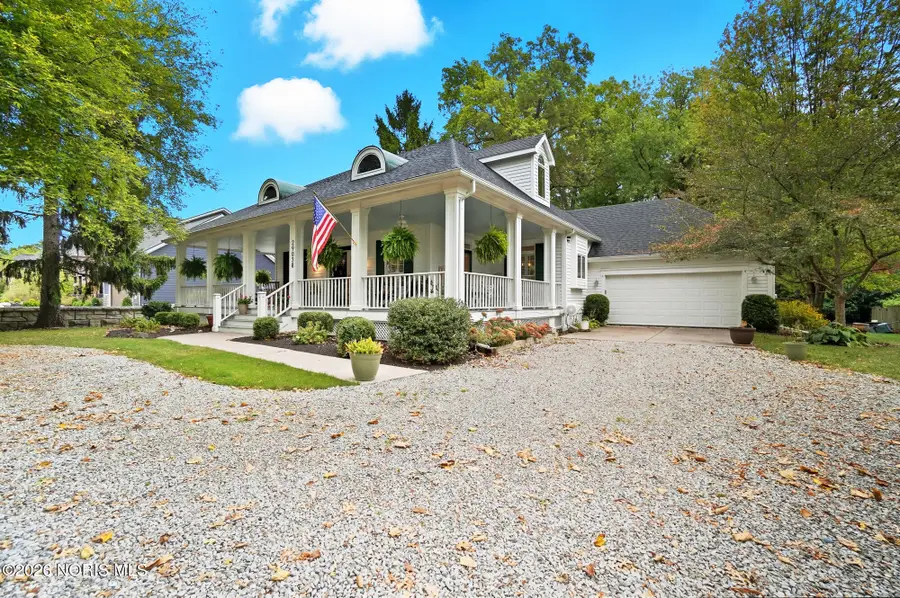 29038 E River Road, Perrysburg, OH 43551 - #2